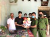 CÔNG AN XÃ NHƠN KHÁNH THĂM, TẶNG QUÀ CÔNG DÂN CHUẨN BỊ NHẬP NGŨ THAM GIA NGHĨA VỤ CÔNG AN NHÂN DÂN NĂM 2022