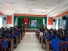 Công an xã Phước Hiệp, huyện Tuy Phước phối hợp tuyên truyền pháp luật.