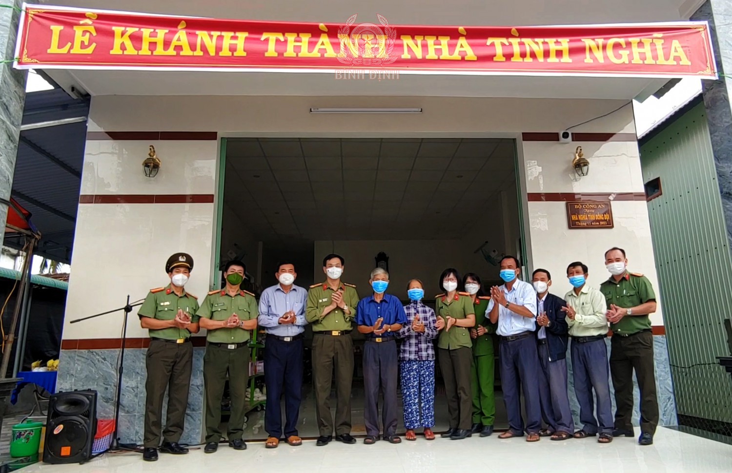 Tổ chức khánh thành 2 nhà tình nghĩa cho đối tượng chính sách.