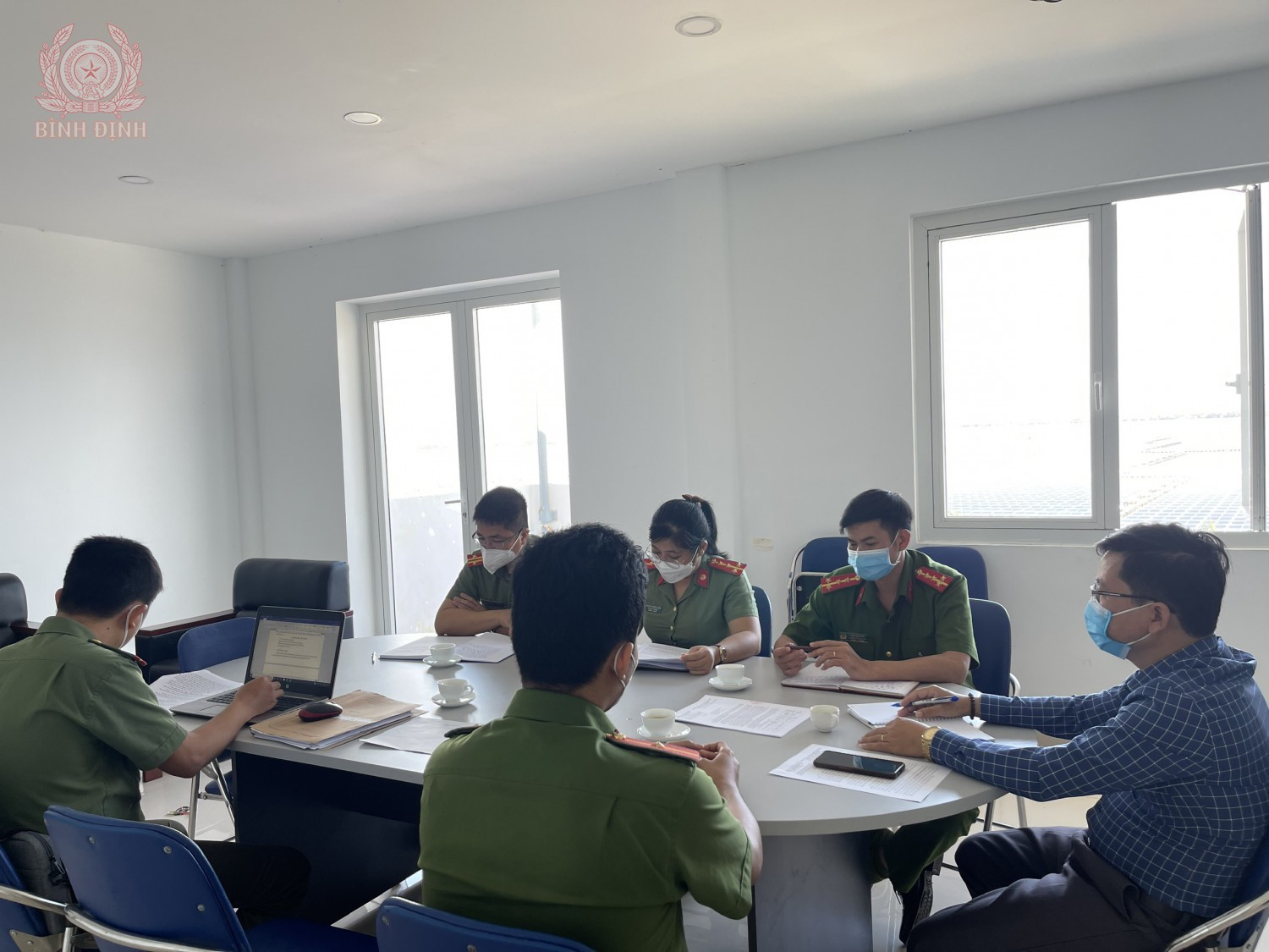 Kiểm tra, hướng dẫn tại doanh nghiệp có người nước ngoài.