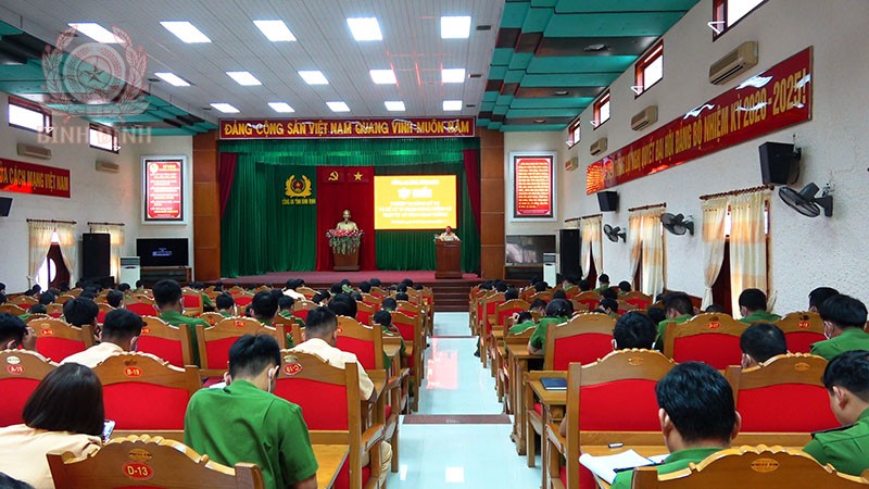 Quang cảnh Hôi nghị.