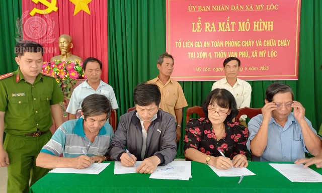 dai dien to lien gia ky cam ket thuc hien nghiem quy che hoat dong cua to 640x384