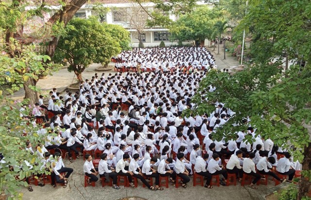 hoc sinh truong thpt binh duong du buoi tuyen truyen pccc 640x411