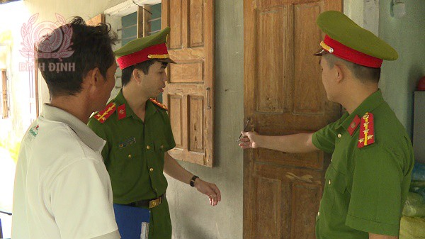 Công an xã Mỹ Chánh, huyện Phù Mỹ phòng ngừa hiệu quả trộm cắp tài sản.