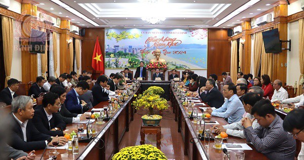 ubnd tinh hop giao ban dau nam 2024
