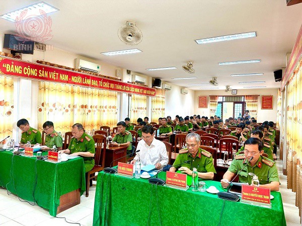 Quang cảnh hội nghị