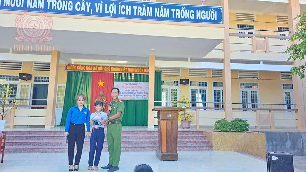 2 nhan qua khi tra loi dung cau hoi