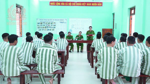 Tuyên truyền về chủ trương đặc xá cho phạm nhân.