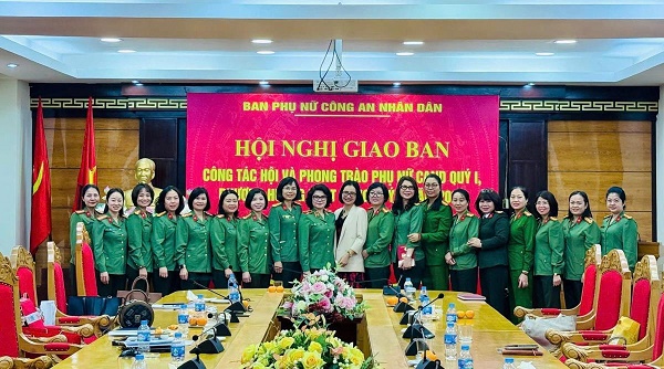Ban Phụ nữ Công an nhân dân tổ chức giao ban công tác Quý I/2025.