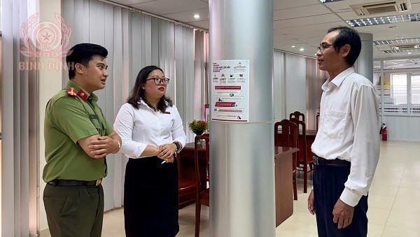 can bo cong an tinh huong dan phong chong toi pham lua dao tai ngan hang agribank chi nhanh quy nhon
