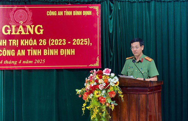 dai ta ngo cu vinh pgd cong an tinh phat bieu tai le be giang