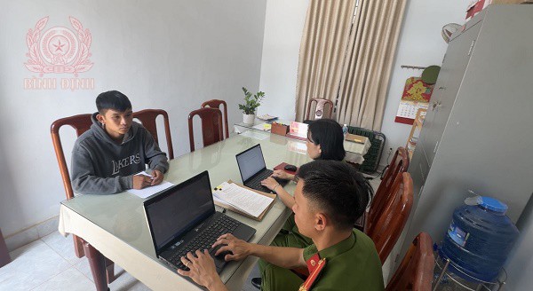 Phạm Ngọc Phát tại cơ quan Công an.