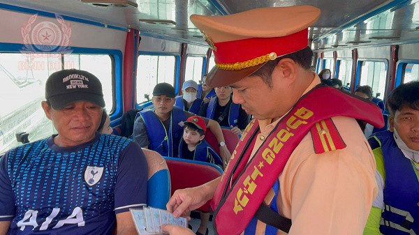 tren duong thuy