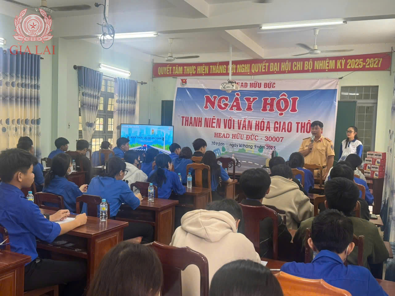 Tuyên truyền pháp luật ATGT, trang bị kỹ năng lái xe an toàn cho đoàn viên thanh niên