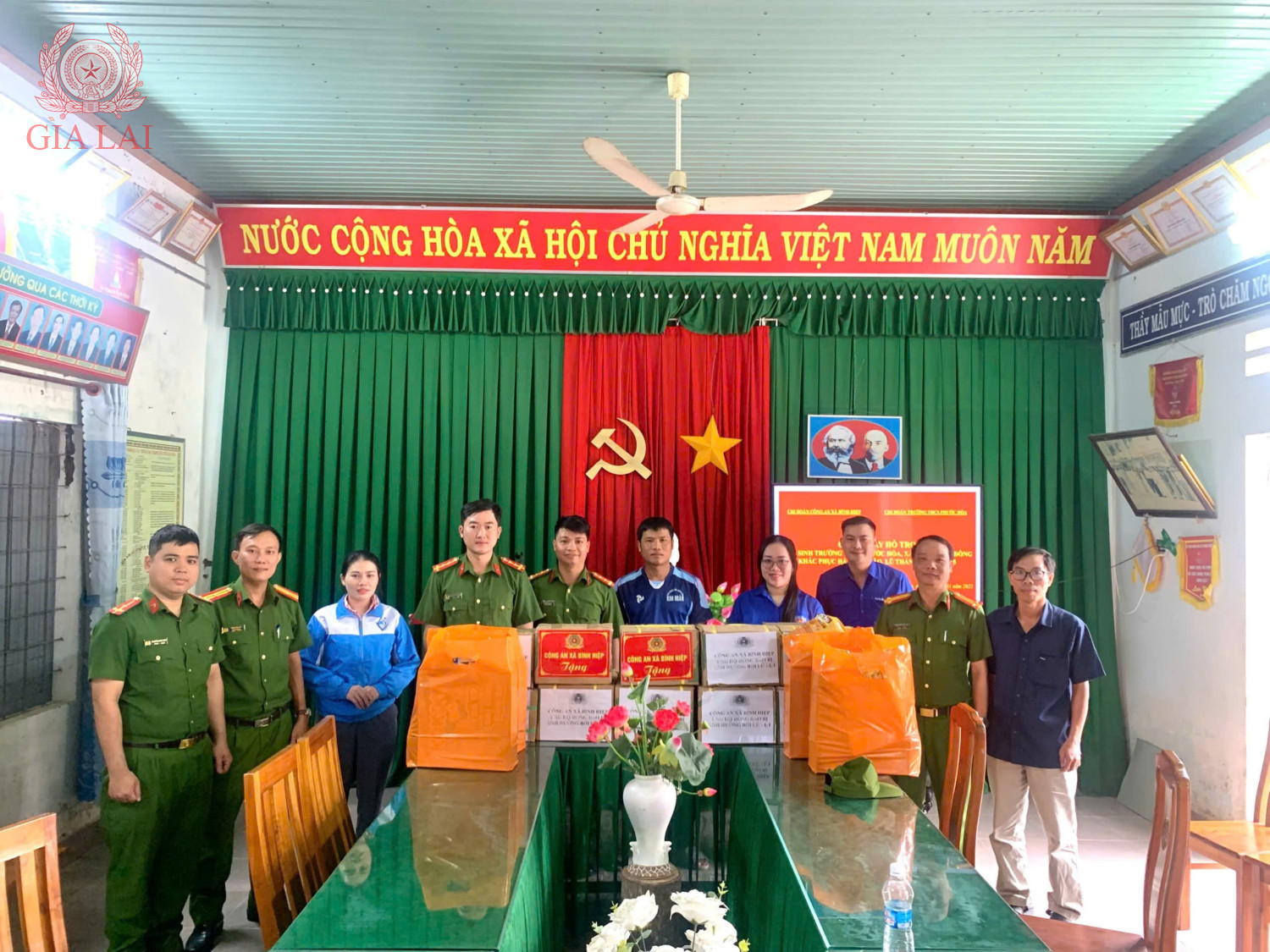 img 1764050235310 1764054466010