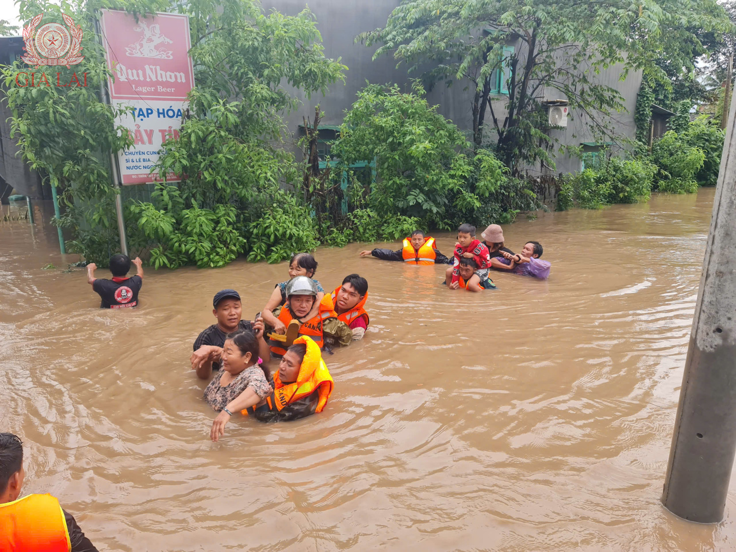 z7241214186052 d0d7a6b2591cf1482c107a7ad83fc6ff