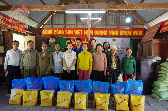 PHÒNG AN NINH ĐỐI NGOẠI THĂM LÀNG O3, VĨNH KIM, VĨNH THẠNH