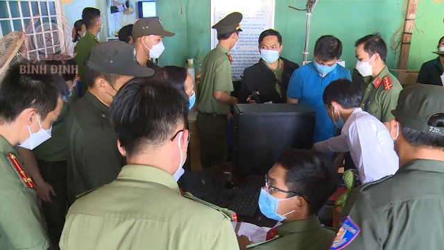 co quan an ninh dieu tra cong an tinh thuc hien lenh bat kham xet doi tuong trong vu an hoat dong nham lat do chinh quyen nhan dan 640x360