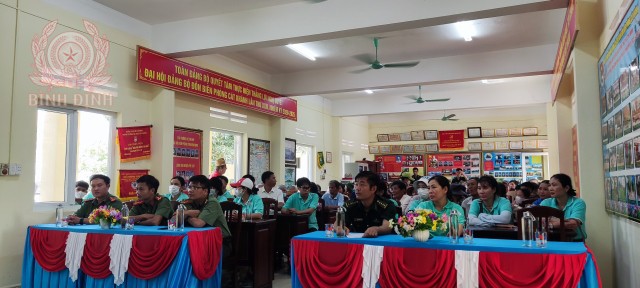 Chi đoàn cơ sở Phòng An ninh đối ngoại phối hợp tổ chức mô hình “Mỗi tuần giúp đỡ 01 hộ nghèo ở khu vực biên giới biển”.