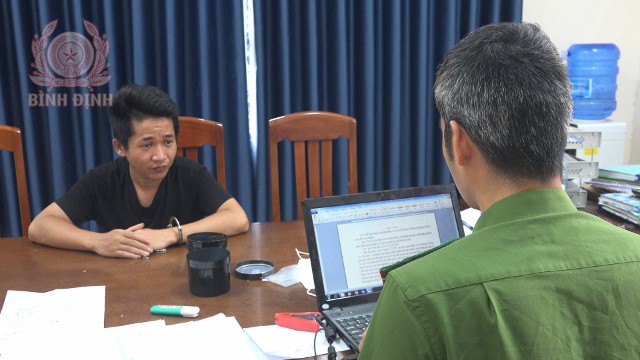 ly thanh sang khai bao ve hanh vi mua ban trai phep chat ma tuy 640x360