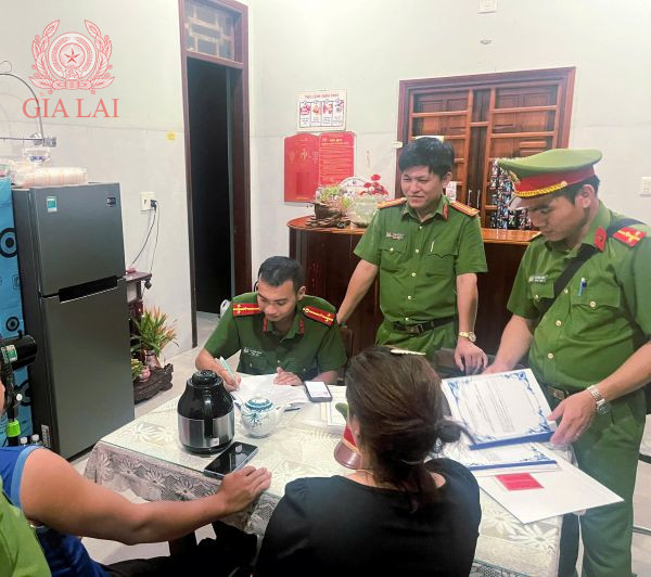 Công an phường Hoài Nhơn Tây quyết tâm đấu tranh phòng, chống tội phạm, bảo đảm an ninh, trật tự tên địa bàn phường.