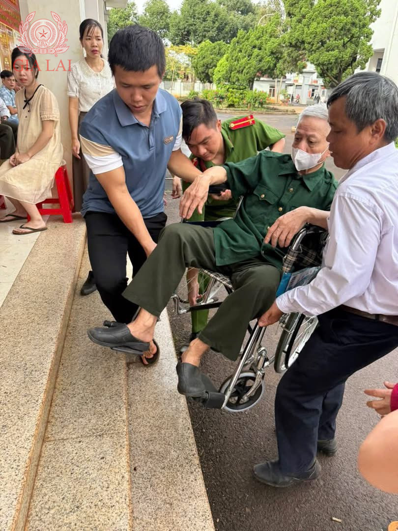 z7298847593290 d72eb3497913c4a012d99bab0ed7d533